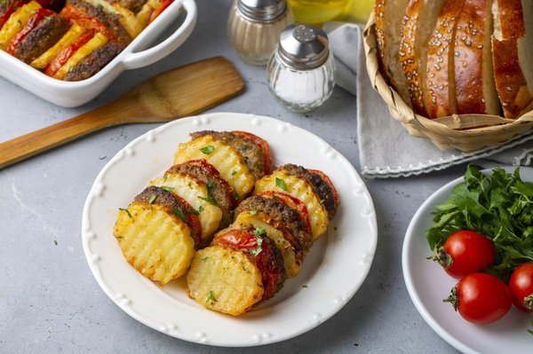 Comment élaborer un menu de plats à base de patates douces pour un restaurant de cuisine santé?